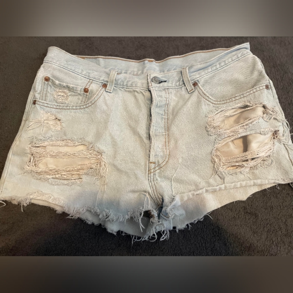 Levi distressed jean shorts